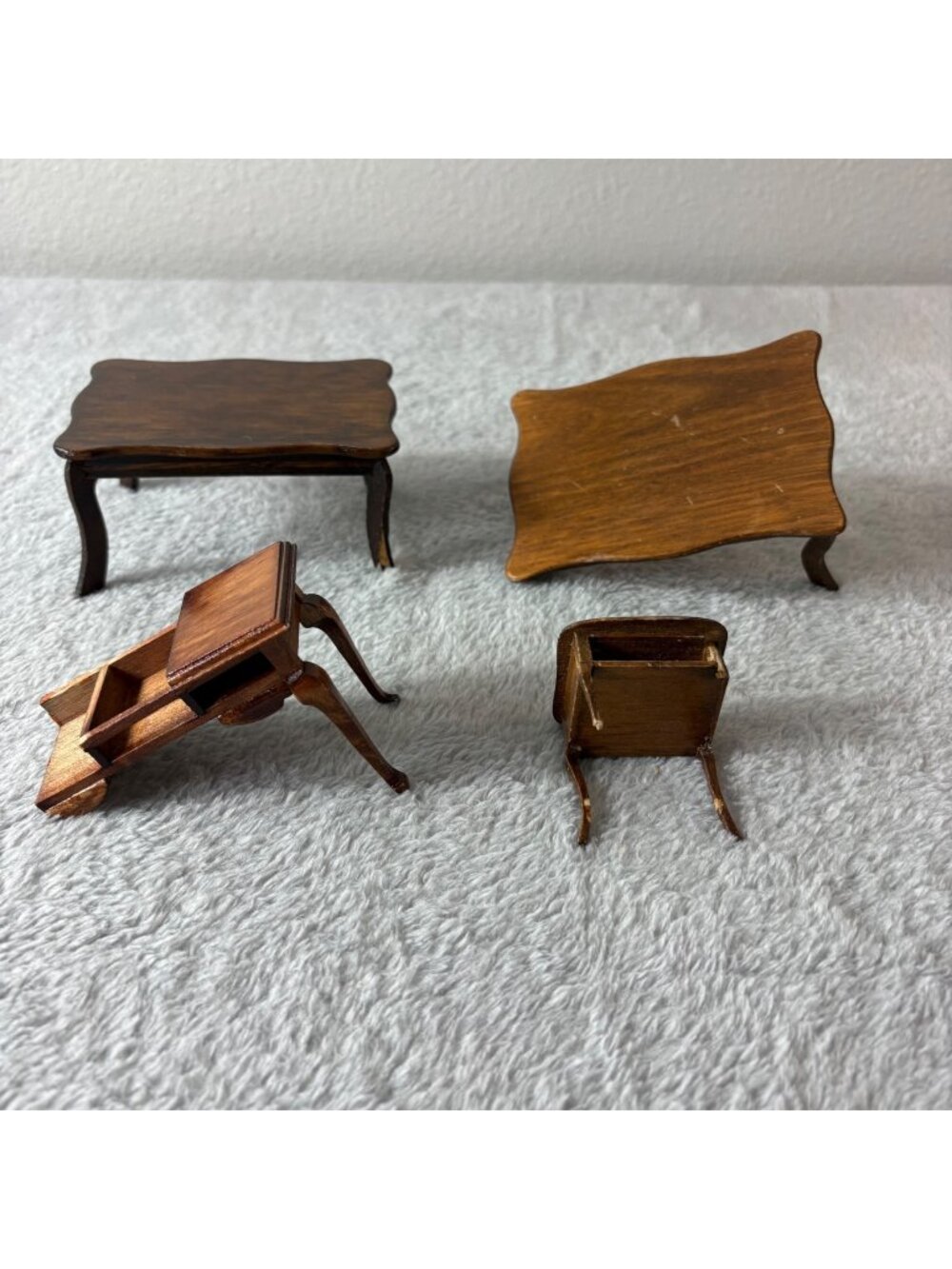 Dollhouse Miniatures Furniture Lot of Table Flawed need repairs